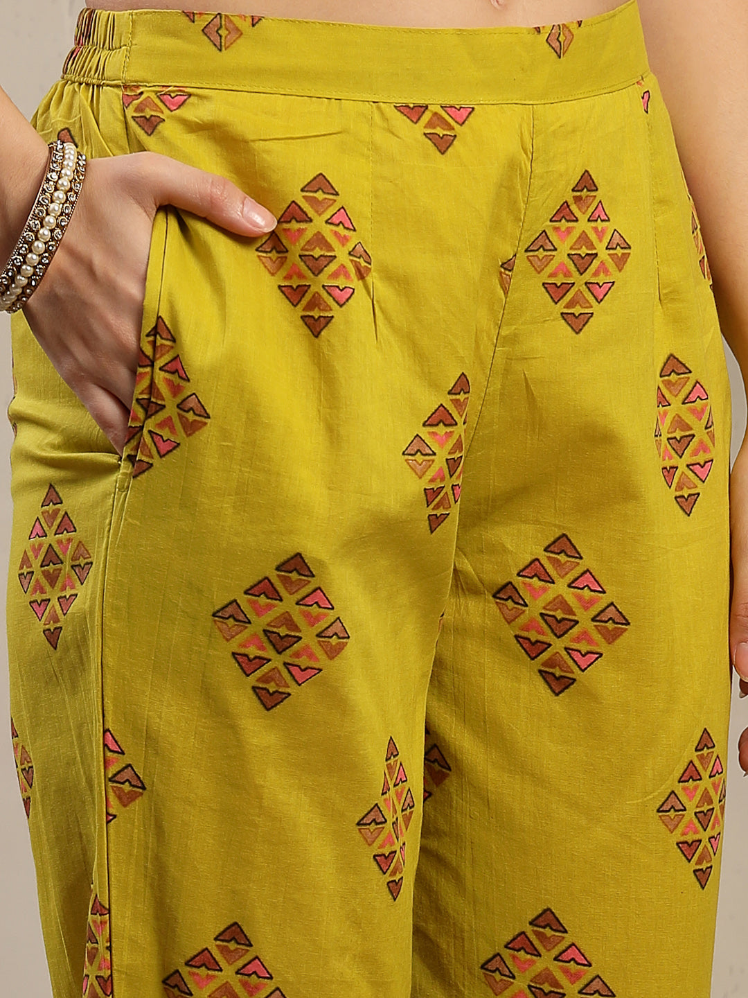 Women's Yellow Floral Printed Cotton Straight Kurta Pant Dupatta Set (