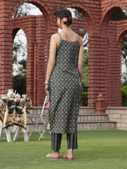 Stylum Women's Green Printed Cotton Straight Kurta Pant Set (KPGREENANNIE)