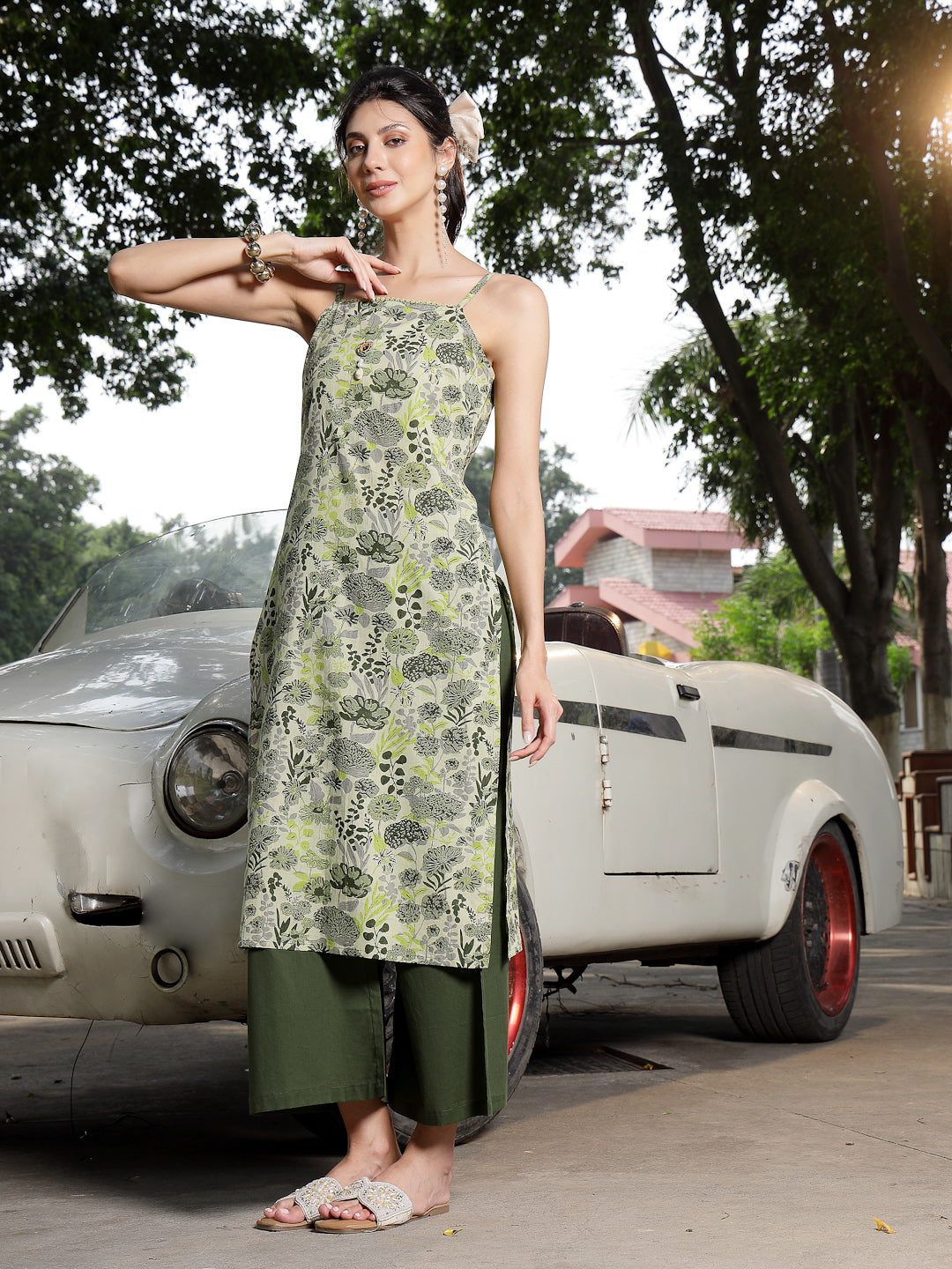 Women's Green Floral Printed Cotton Straight Kurta Palazzo Set (KPGREE