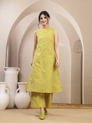 Stylum Women's Green Woven Design Kantha Cotton A-Line Kurta Palazzo Set (KPGREENLOKHA)