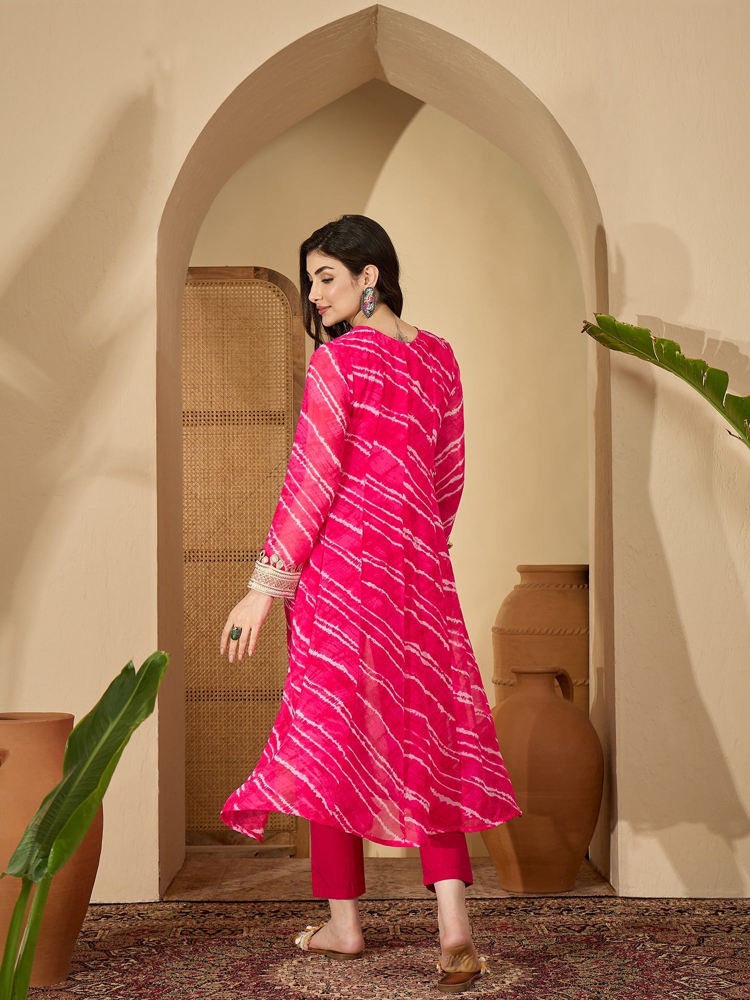 Women's Pink Leheriya Printed & Embroidered Georgette A-Line Kurta Pan