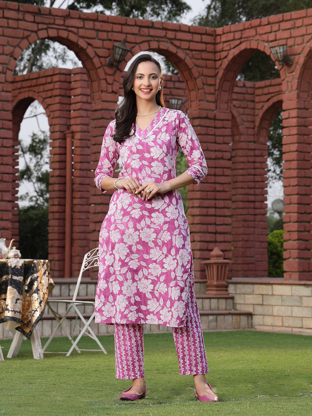Women's Purple Floral Printed Cotton Straight Kurta Pant Set (KPPURPLE
