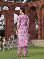 Stylum Women's Purple Floral Printed Cotton Straight Kurta Pant Set (KPPURPLEMANALI)