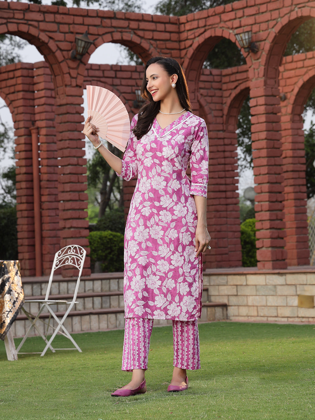 Women's Purple Floral Printed Cotton Straight Kurta Pant Set (KPPURPLE
