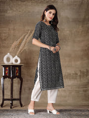 Stylum Women's Lehariya Printed Cotton Straight Kurta Pant Set (KPRAMADA)