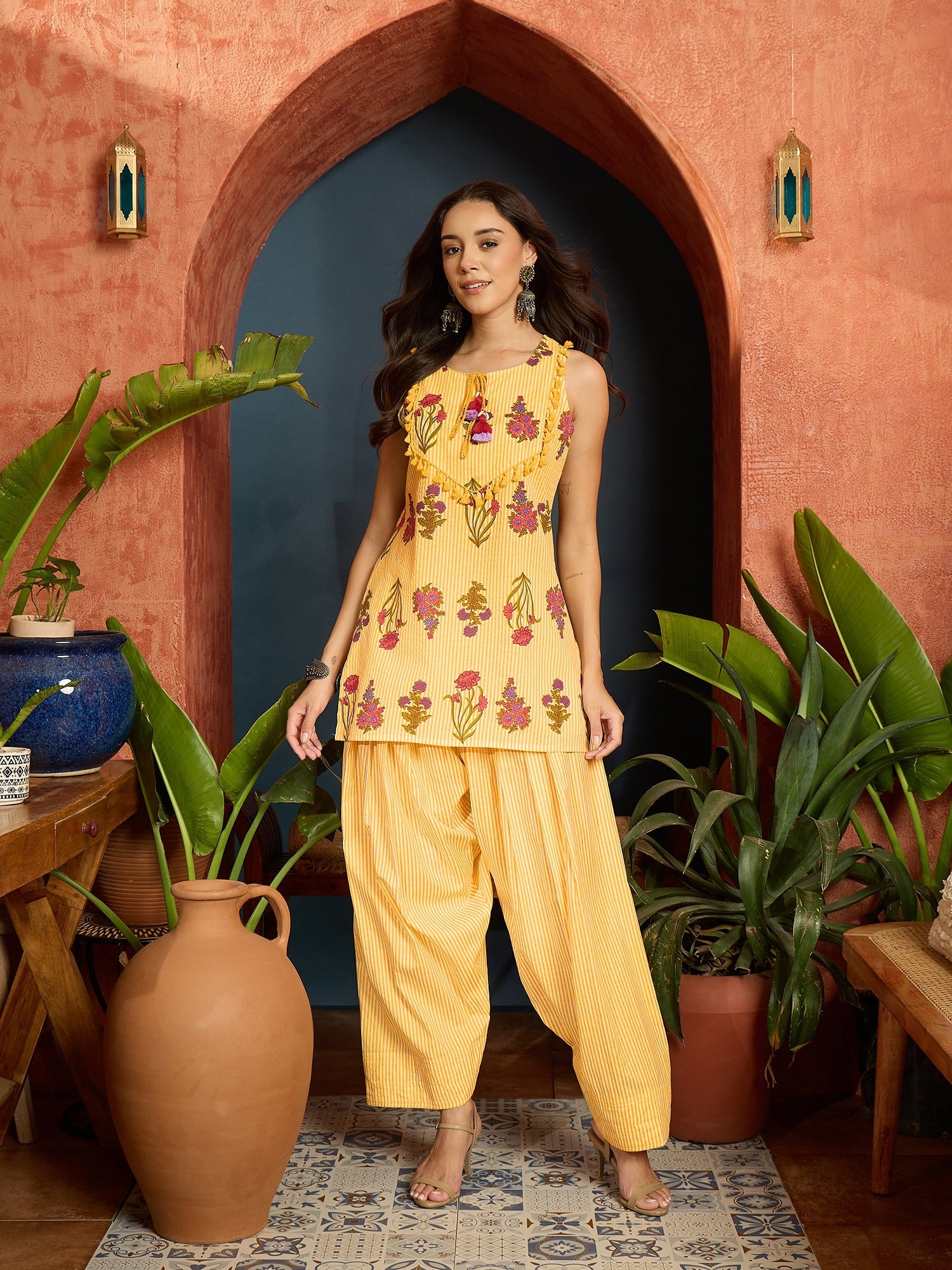 Women's Yellow Floral Printed Pure Cotton Straight Short Kurti With Fa