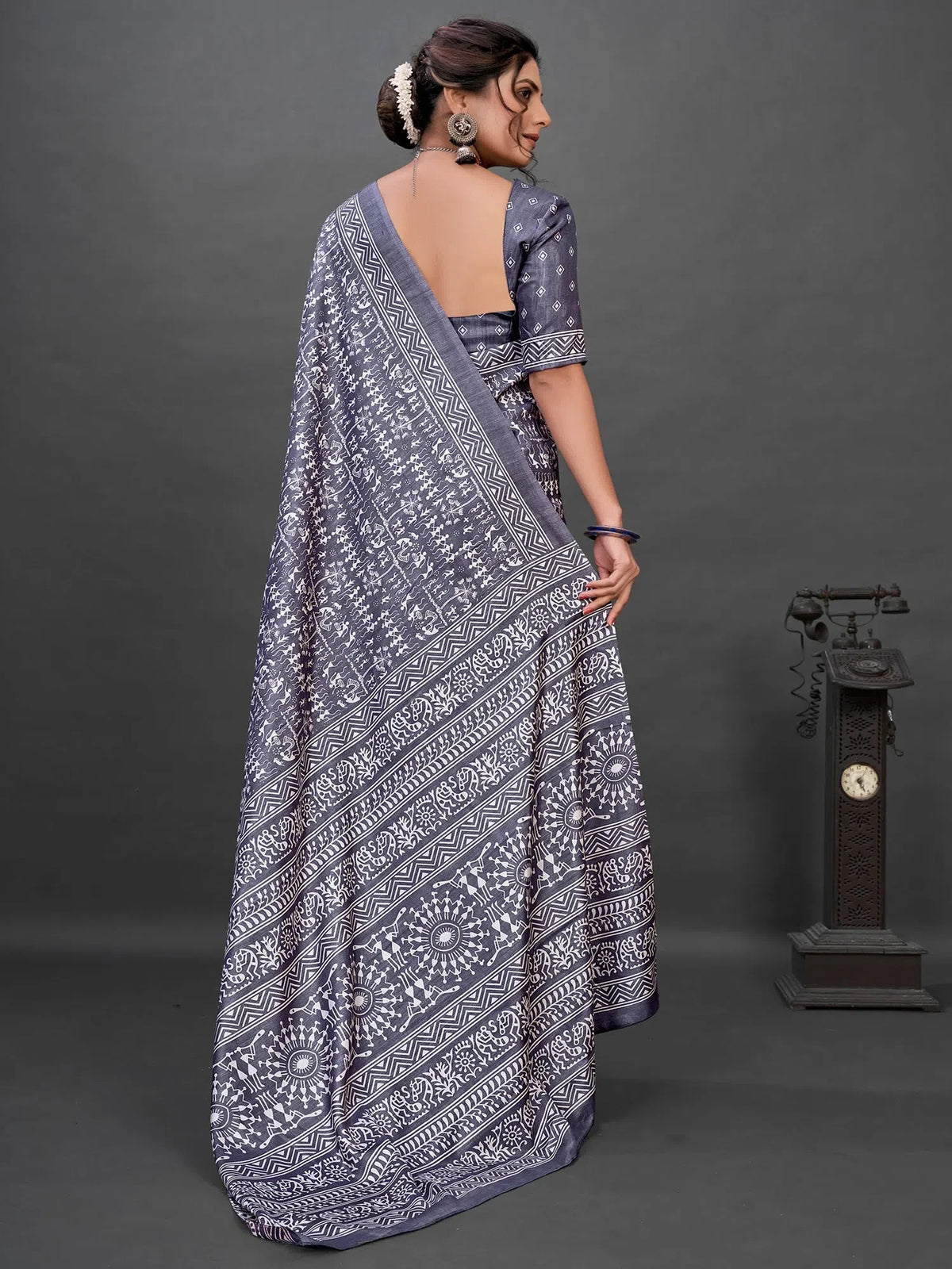 Women's Crepe Black Printed Celebrity Saree With Blouse Piece-SURMA101