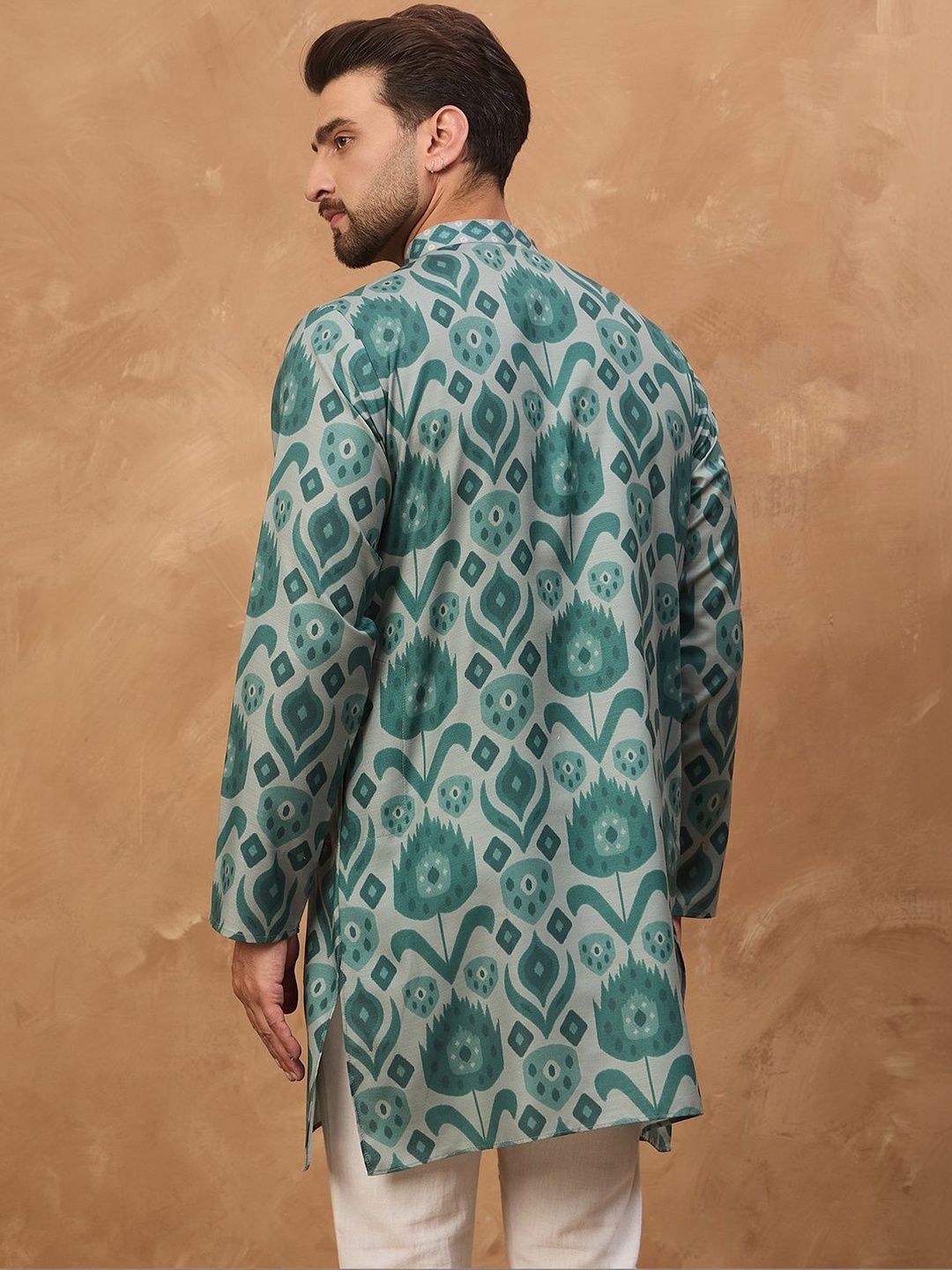 Ethnic Bay Men Green Cotton Blend Ethnic Motifs Printed Straight Kurta With Pant Set-MKSET1545