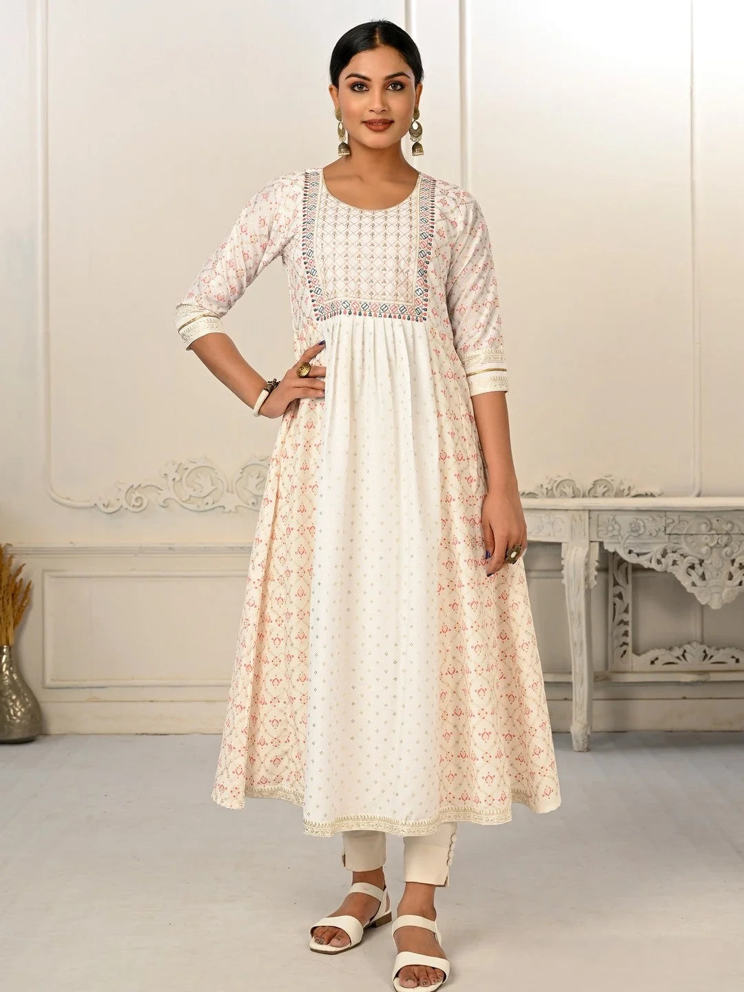 White Colour cotton hand print kurti with vibrant patterns-MLWSHKT8008WHT