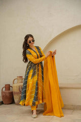 Women's Yellow Organza Digital Print Anarkali Kurta Pant With Dupatta-MED3-TD-6007-YELLOW
