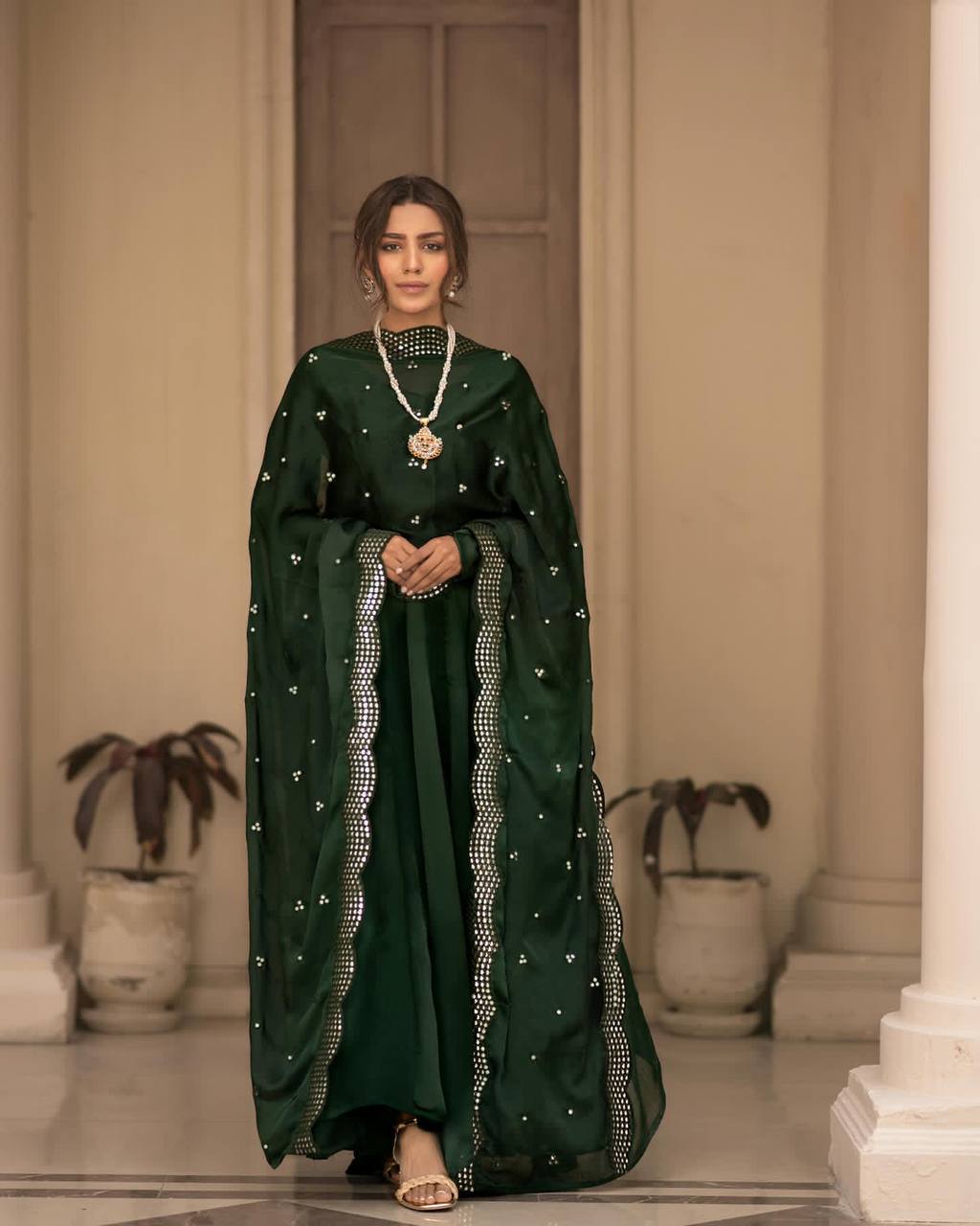 Women's Green Roman Cotton Solid Anarkali Kurta Pant With Dupatta