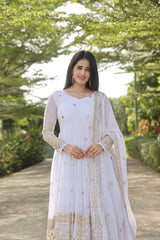 Women's White Georgette Embroidered Anarkali Kurta Pant With Dupatta-MED3-TD-6023-WHITE