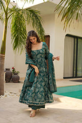 Women's Green Muslin Digital Print Anarkali Kurta Pant With Dupatta-MED3-TD-6043-GREEN