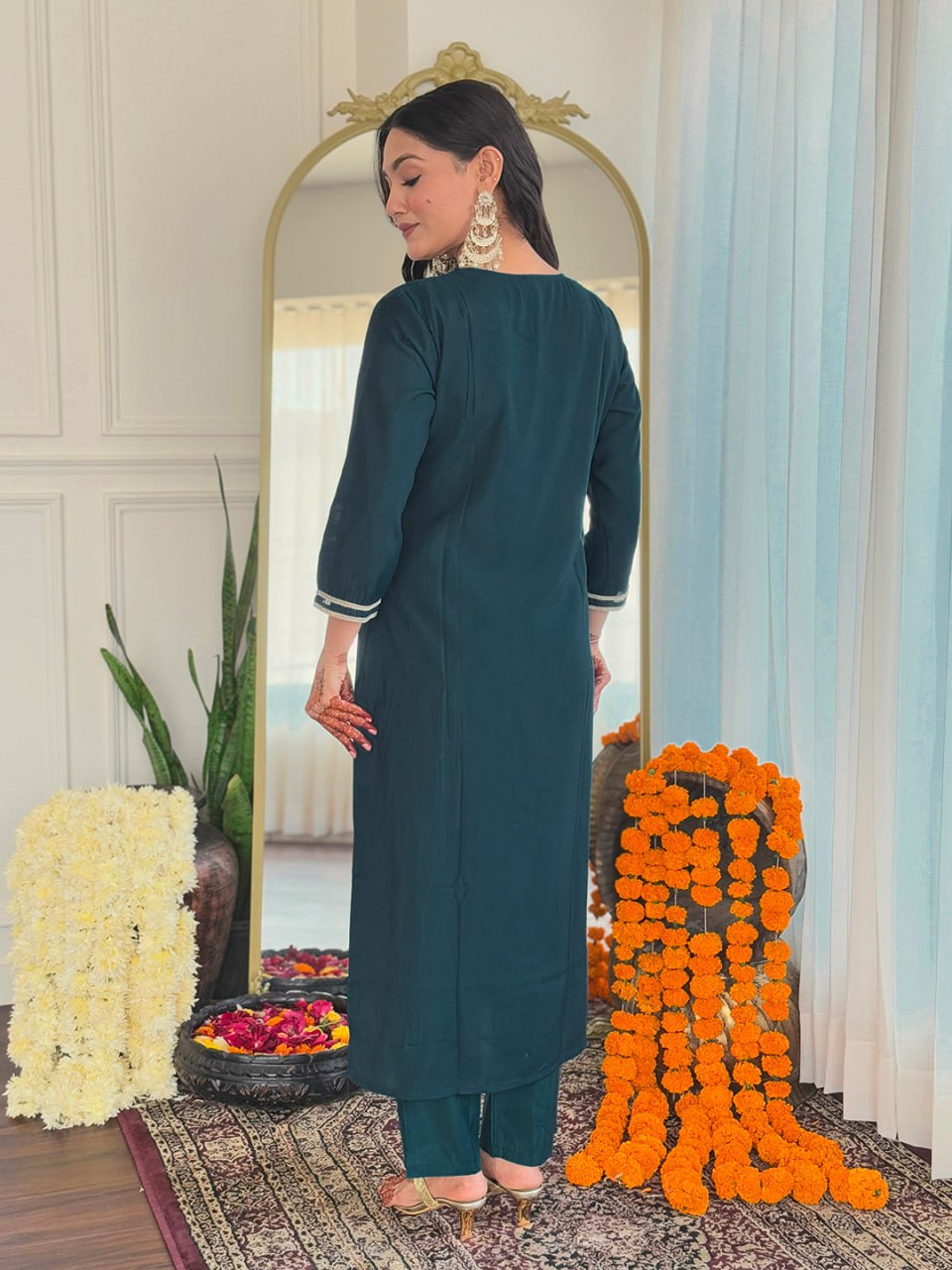 Women's Teal BSY Viscose Embroidered Straight Kurta Pant With Dupatta