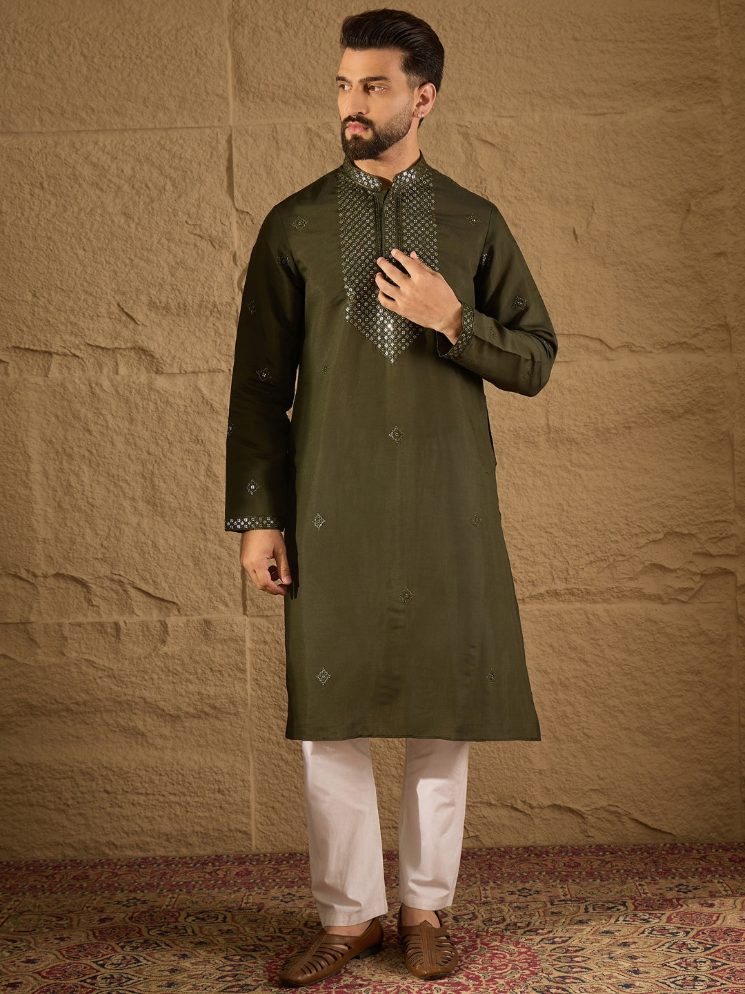 Ethnic Bay Men Green Silk Blend Solid Embroidered Straight Kurta with Dupatta-MKUD1001