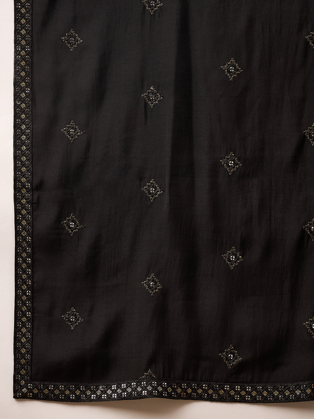 Ethnic Bay Men Black Silk Blend Solid Embroidered Straight Kurta with Dupatta-MKUD1006