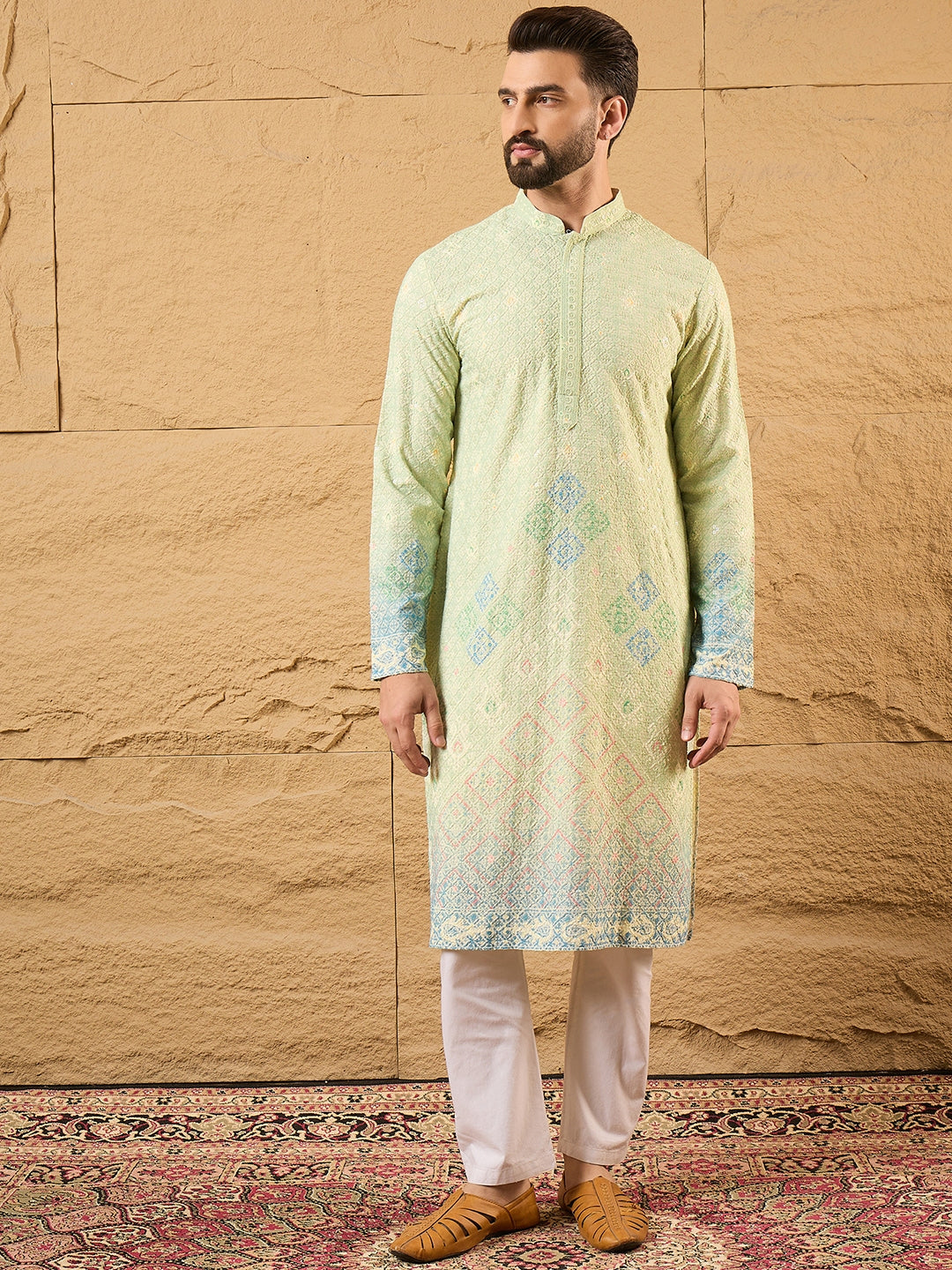 Ethnic Bay Men Green Viscose Rayon Bandhani Embroidered Straight Kurta with Trouser-MKSET1141