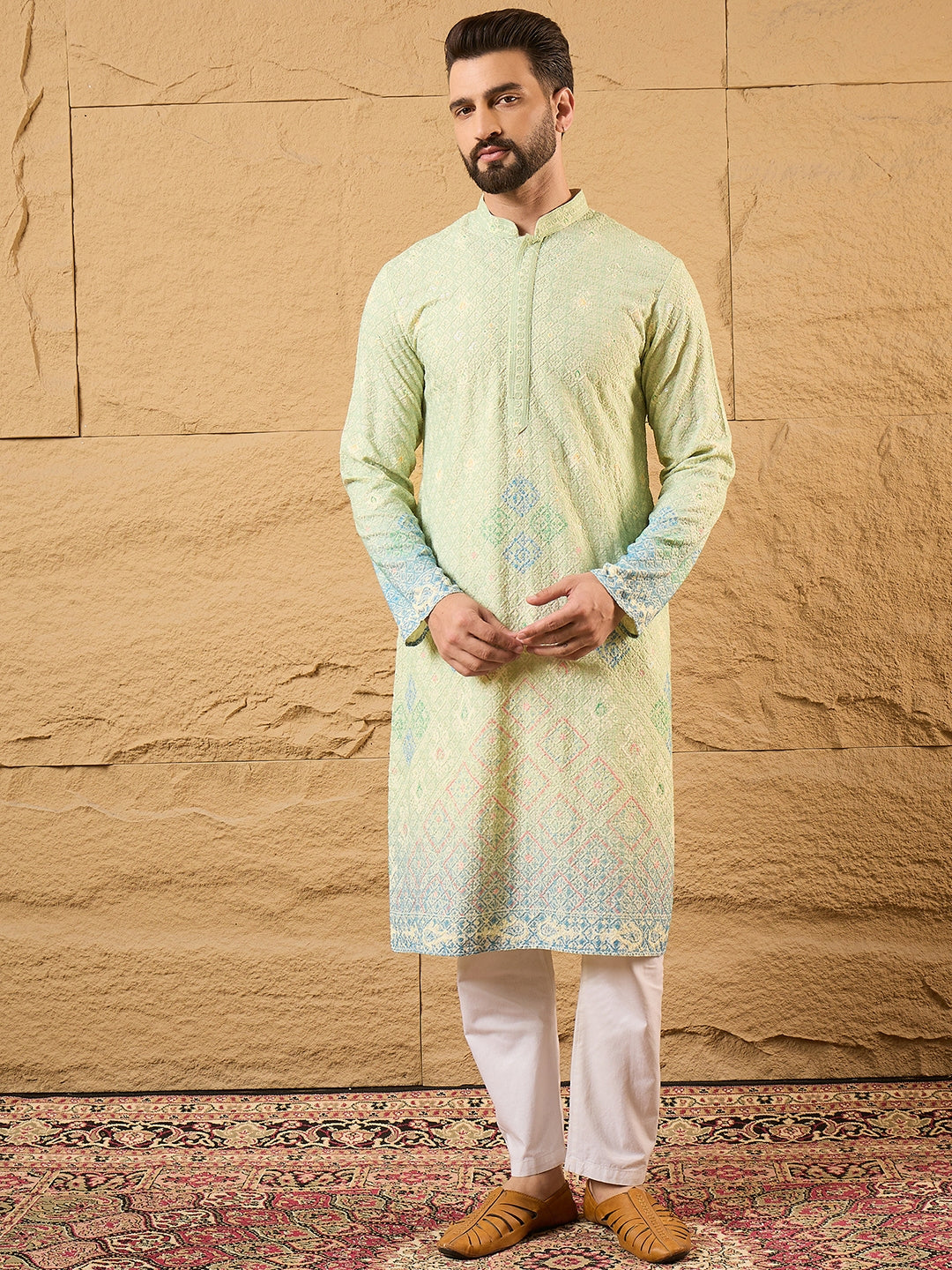 Ethnic Bay Men Green Viscose Rayon Bandhani Embroidered Straight Kurta with Trouser-MKSET1141