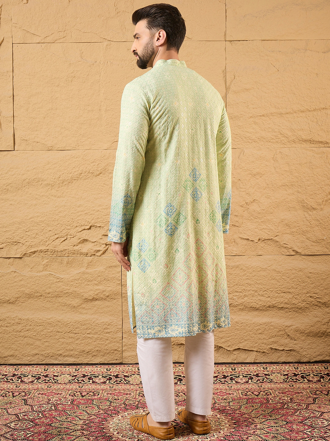 Ethnic Bay Men Green Viscose Rayon Bandhani Embroidered Straight Kurta with Trouser-MKSET1141