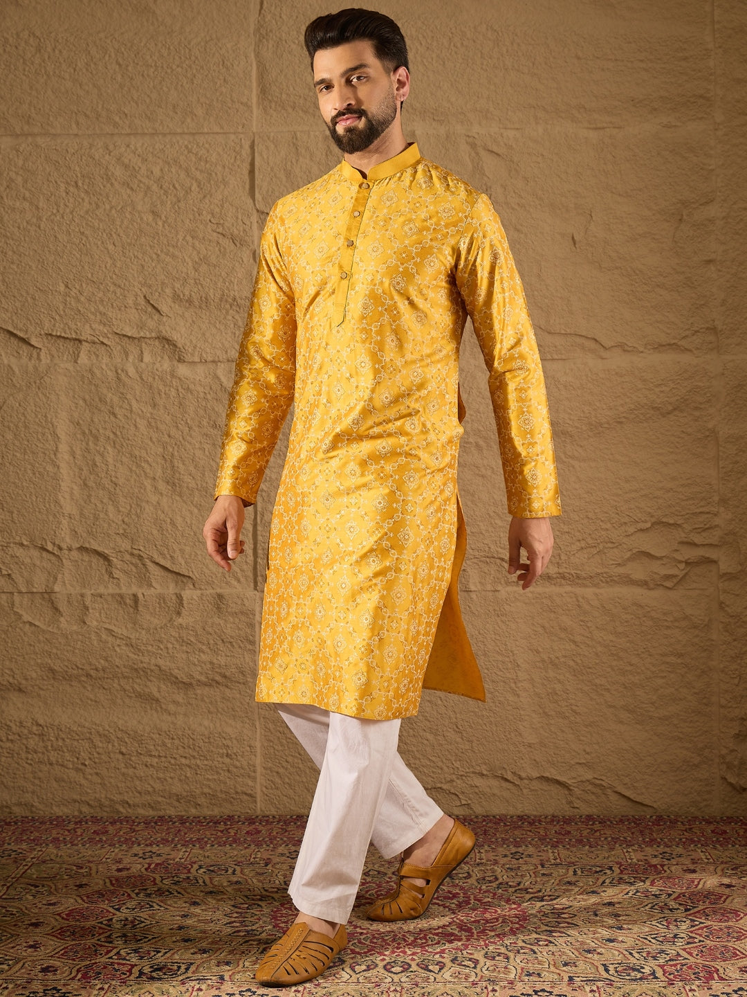 Ethnic Bay Men Yellow Pure Silk Geometric Printed Straight Kurta with Trousers-MKSET1276