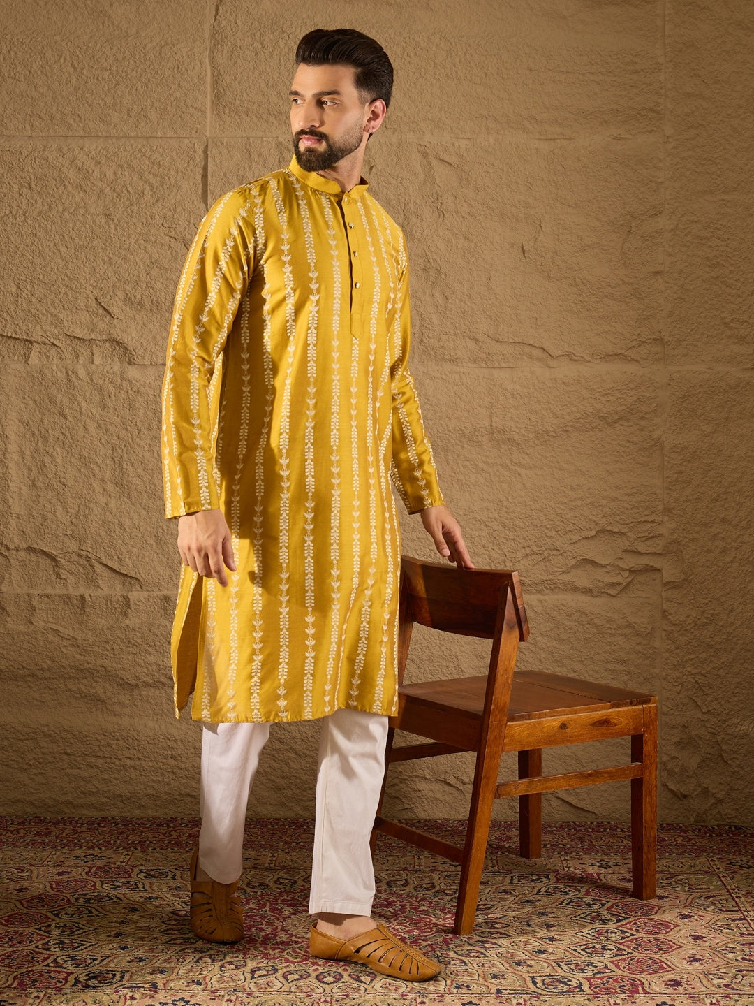 Ethnic Bay Men Yellow Viscose Rayon Ethnic Motifs Printed Straight Kurta with Trousers-MKSET1282