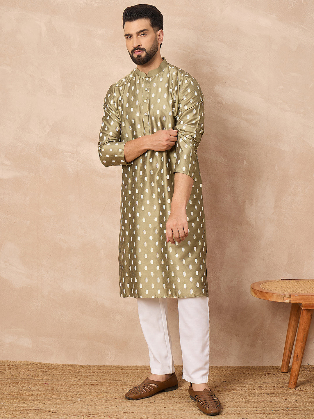 Ethnic Bay Men Olive Pure Silk Abstract Printed Straight Kurta with Trousers-MKSET1284