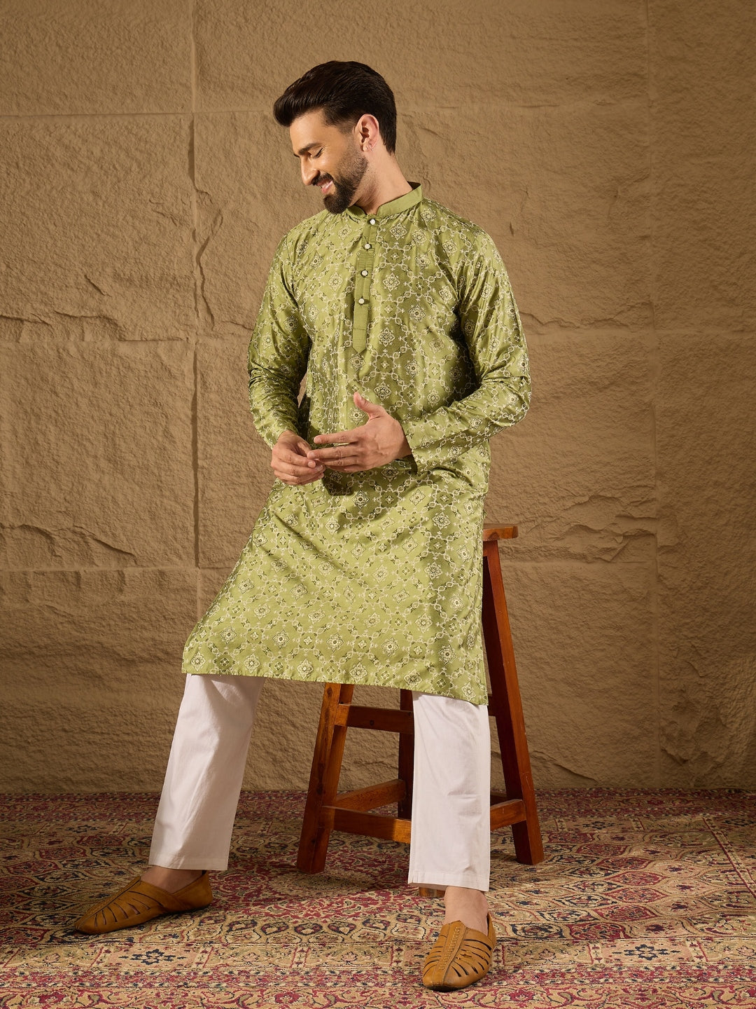 Ethnic Bay Men Green Pure Silk Geometric Printed Straight Kurta with Trouser-MKSET1285