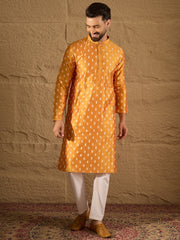 Ethnic Bay Men Yellow Silk Blend Abstract Printed Straight Kurta with Trouser-MKSET1298