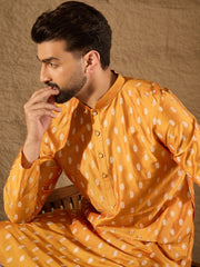 Ethnic Bay Men Yellow Silk Blend Abstract Printed Straight Kurta with Trouser-MKSET1298