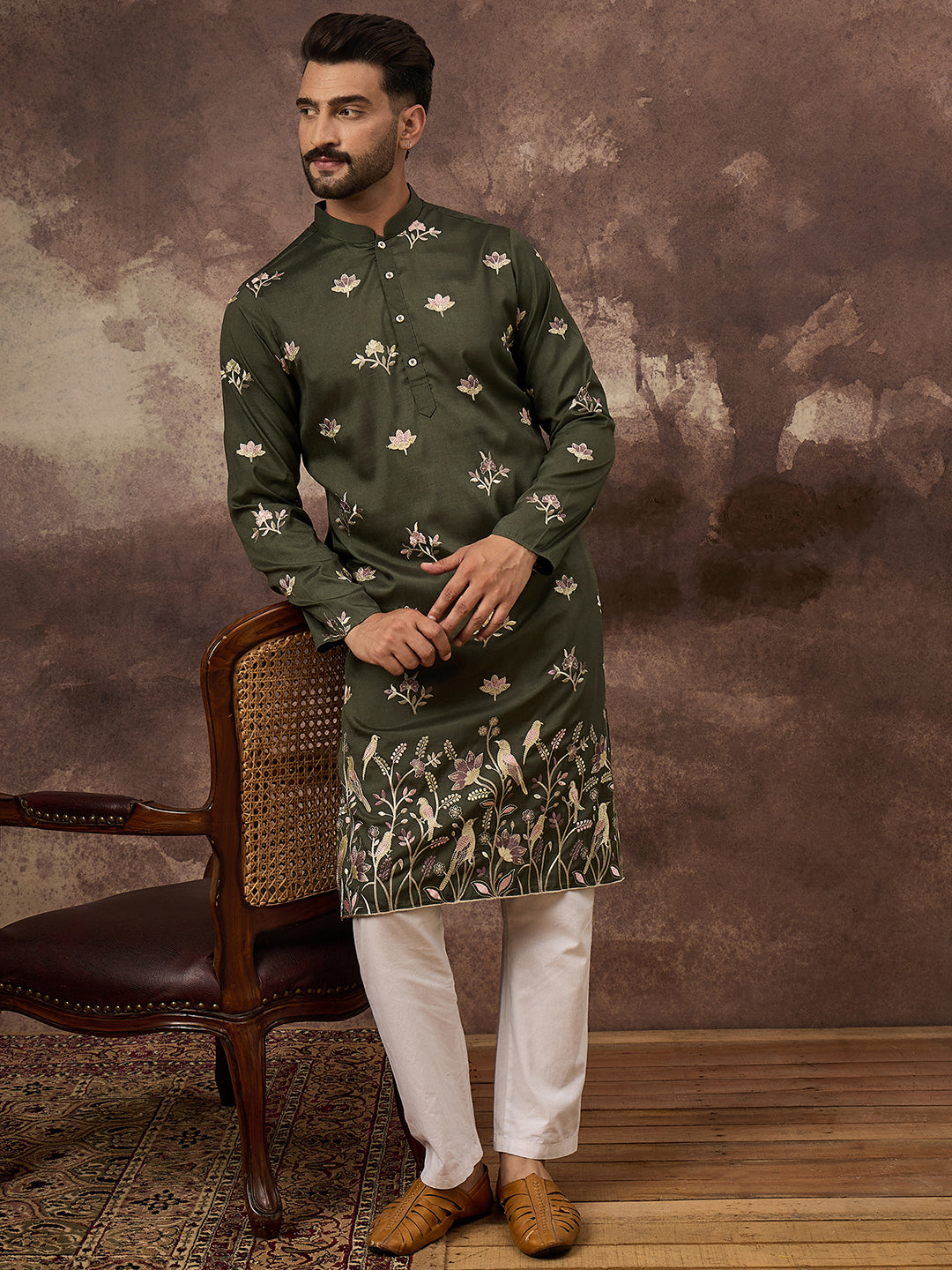 Ethnic Bay Men Green Silk Blend Solid Embroidered Straight Kurta and Trouser-MKSET1338