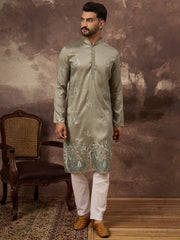 Ethnic Bay Men Green Silk Blend Solid Embroidered Straight Kurta with Trouser-MKSET1345
