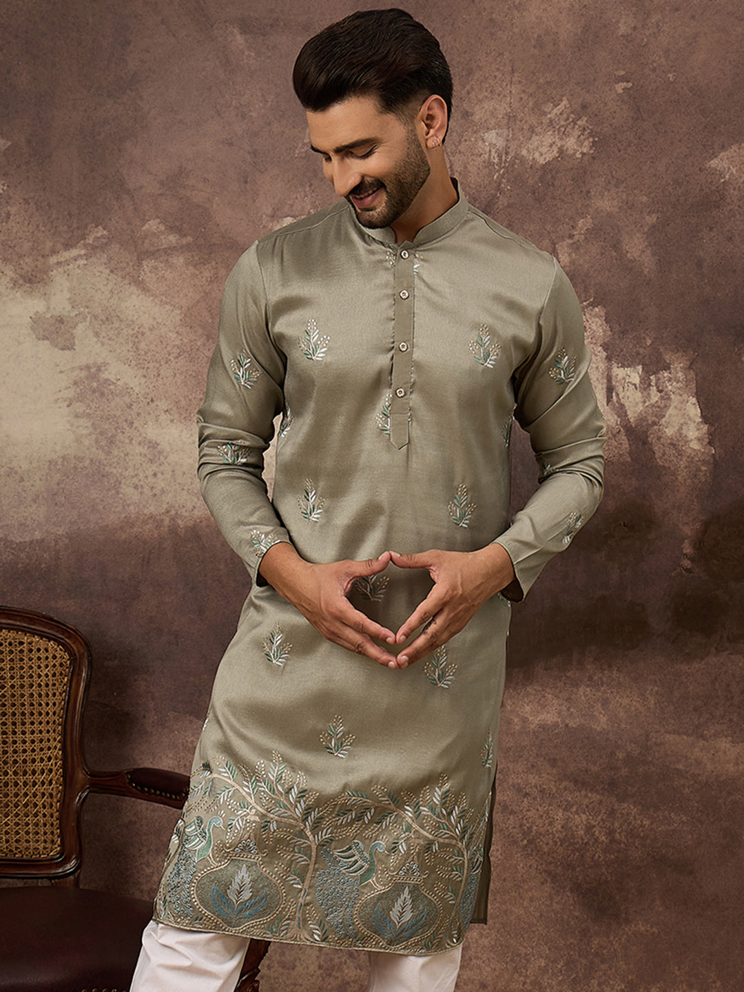 Ethnic Bay Men Green Silk Blend Solid Embroidered Straight Kurta with Trouser-MKSET1345