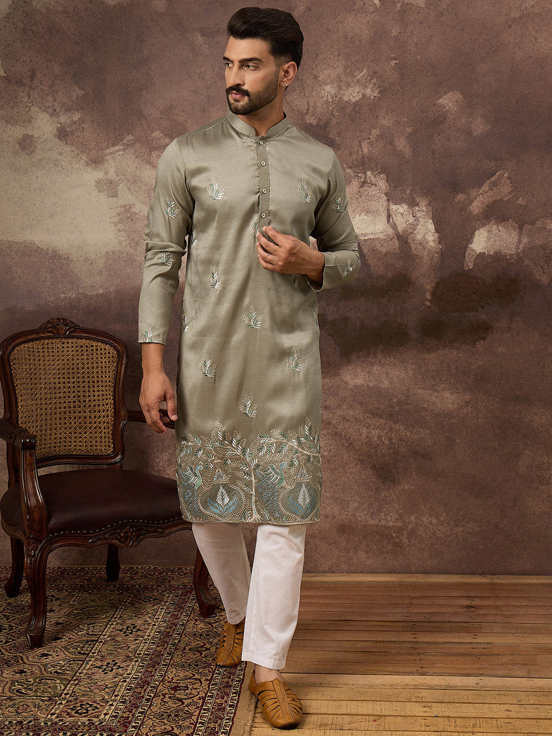Ethnic Bay Men Green Silk Blend Solid Embroidered Straight Kurta with Trouser-MKSET1345