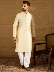 Ethnic Bay Men Off White Silk Blend Solid Woven Design Straight Kurta with Trouser-MKSET1352