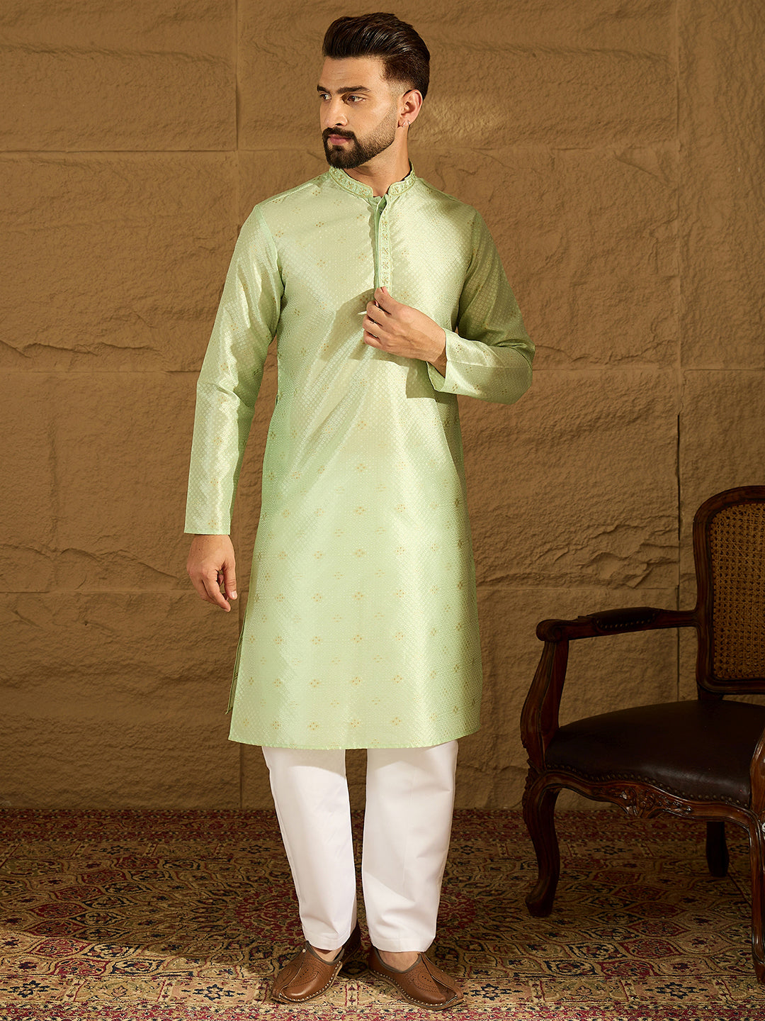 Ethnic Bay Men Yellow Silk Blend Solid Woven Design Straight Kurta with Trouser-MKSET1354