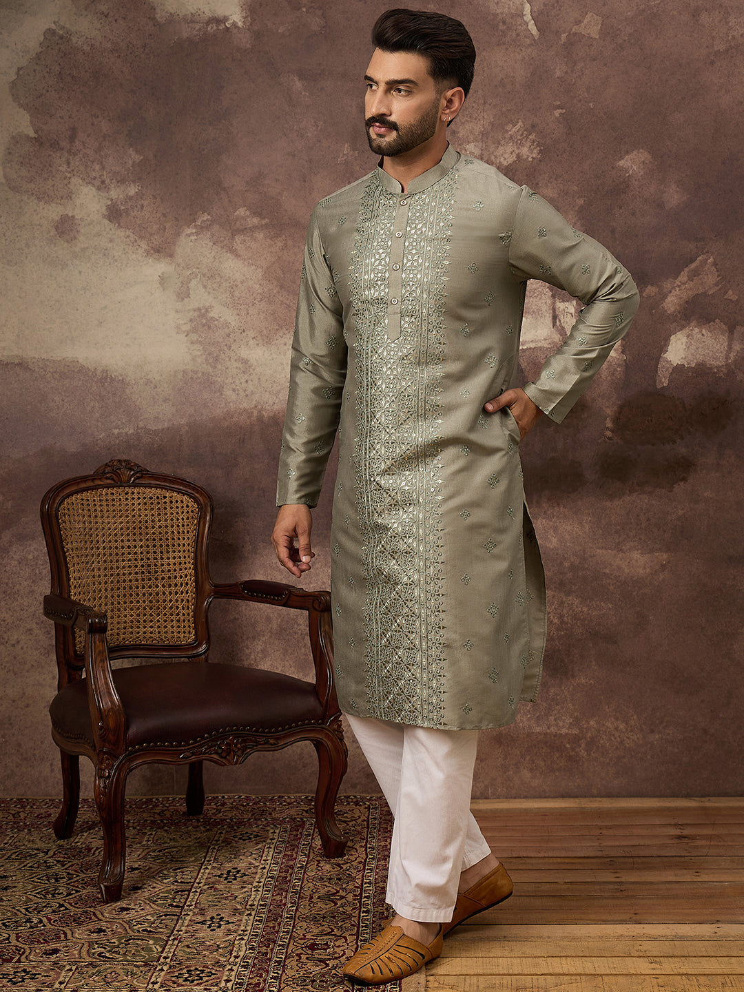 Ethnic Bay Men Green Silk Blend Solid Embroidered Straight Kurta with Trouser-MKSET1367