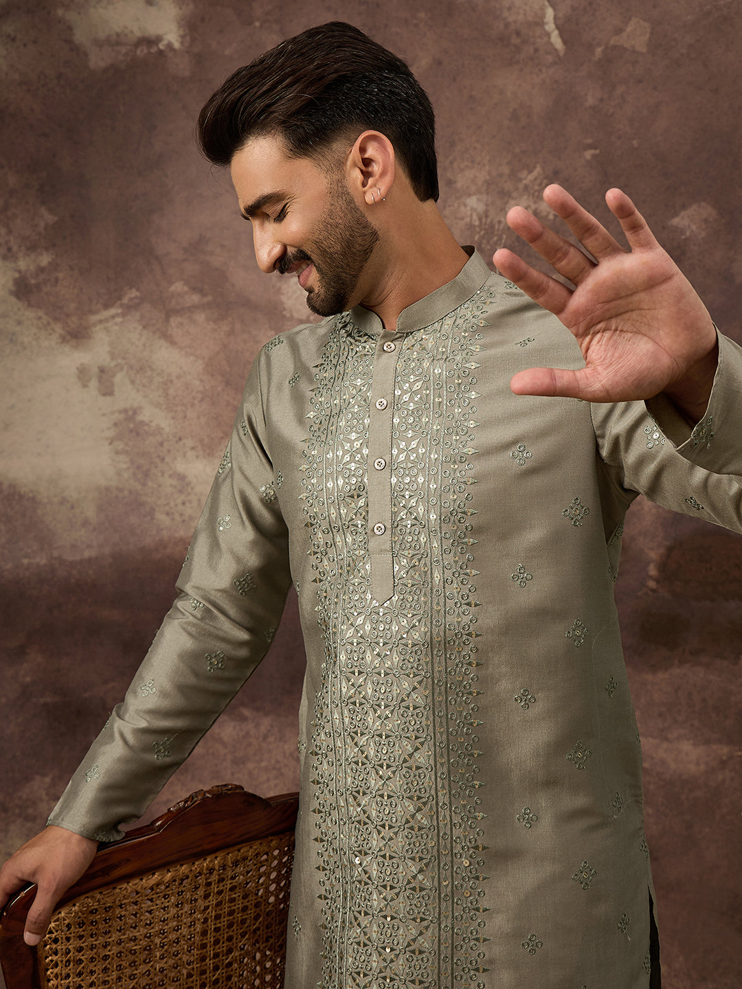 Ethnic Bay Men Green Silk Blend Solid Embroidered Straight Kurta with Trouser-MKSET1367