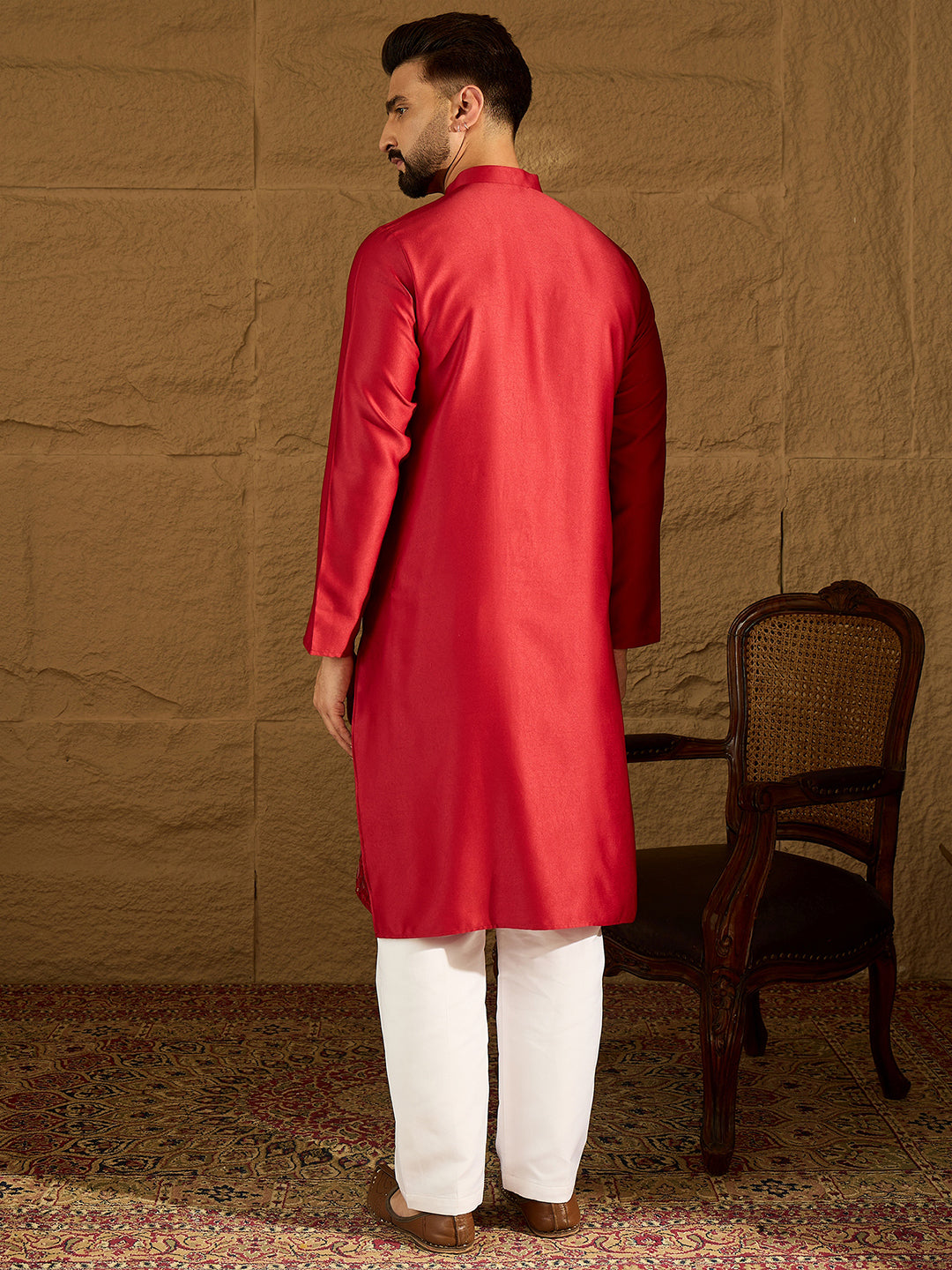 Ethnic Bay Men Maroon Silk Blend Solid Embroidered Straight Kurta with Trouser-MKSET1472