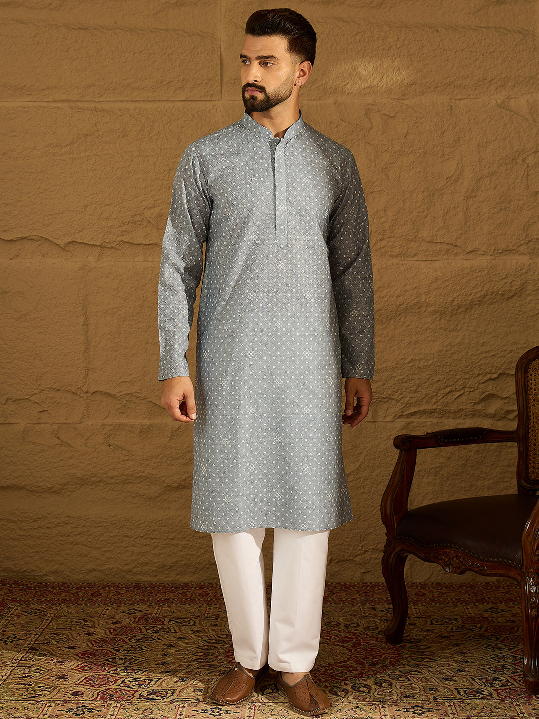 Ethnic Bay Men Blue Viscose Rayon Bandhani Embroidered Straight Kurta with Trouser-MKSET1586