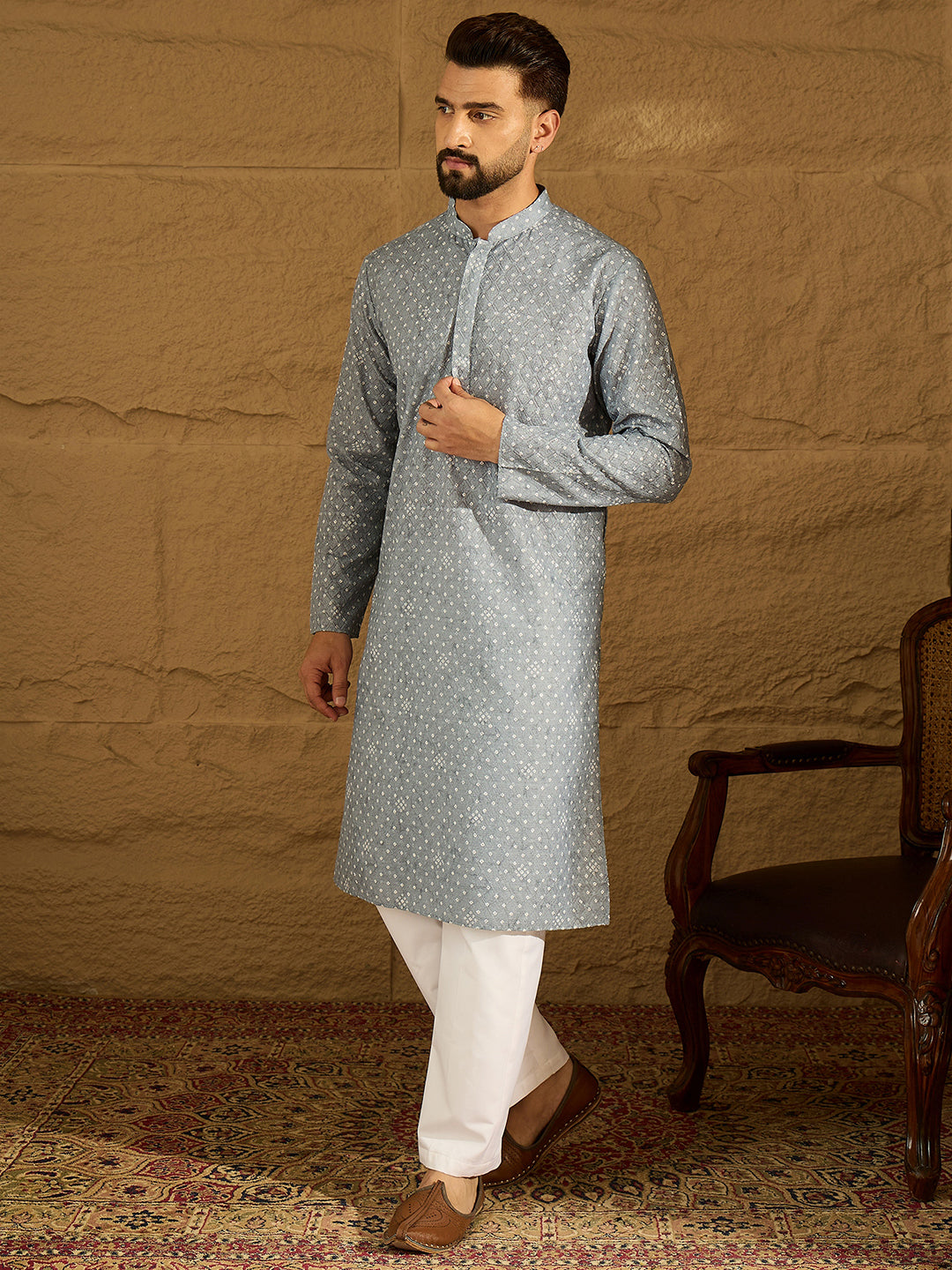 Ethnic Bay Men Blue Viscose Rayon Bandhani Embroidered Straight Kurta with Trouser-MKSET1586