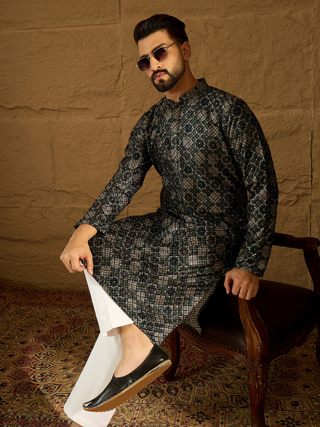 Ethnic Bay Men Black Viscose Rayon Geometric Printed Straight Kurta with Trouser-MKSET1606