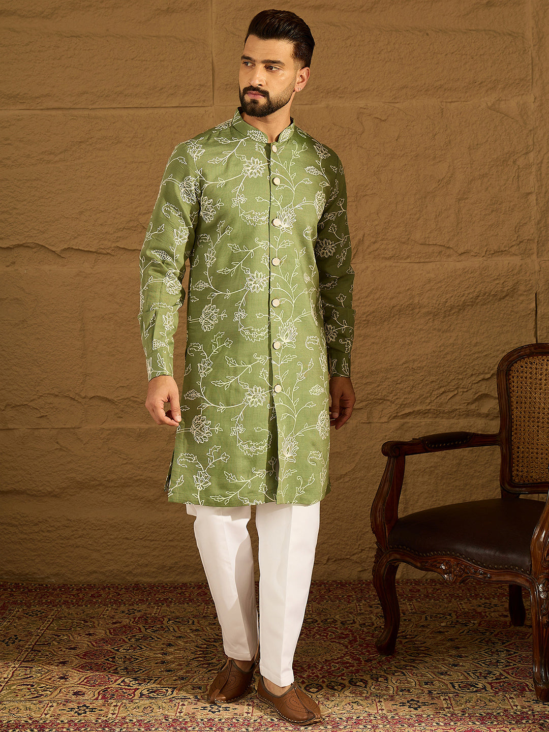Ethnic Bay Men Green Viscose Rayon Solid Embroidered Straight Kurta with Trouser-MKSET1706