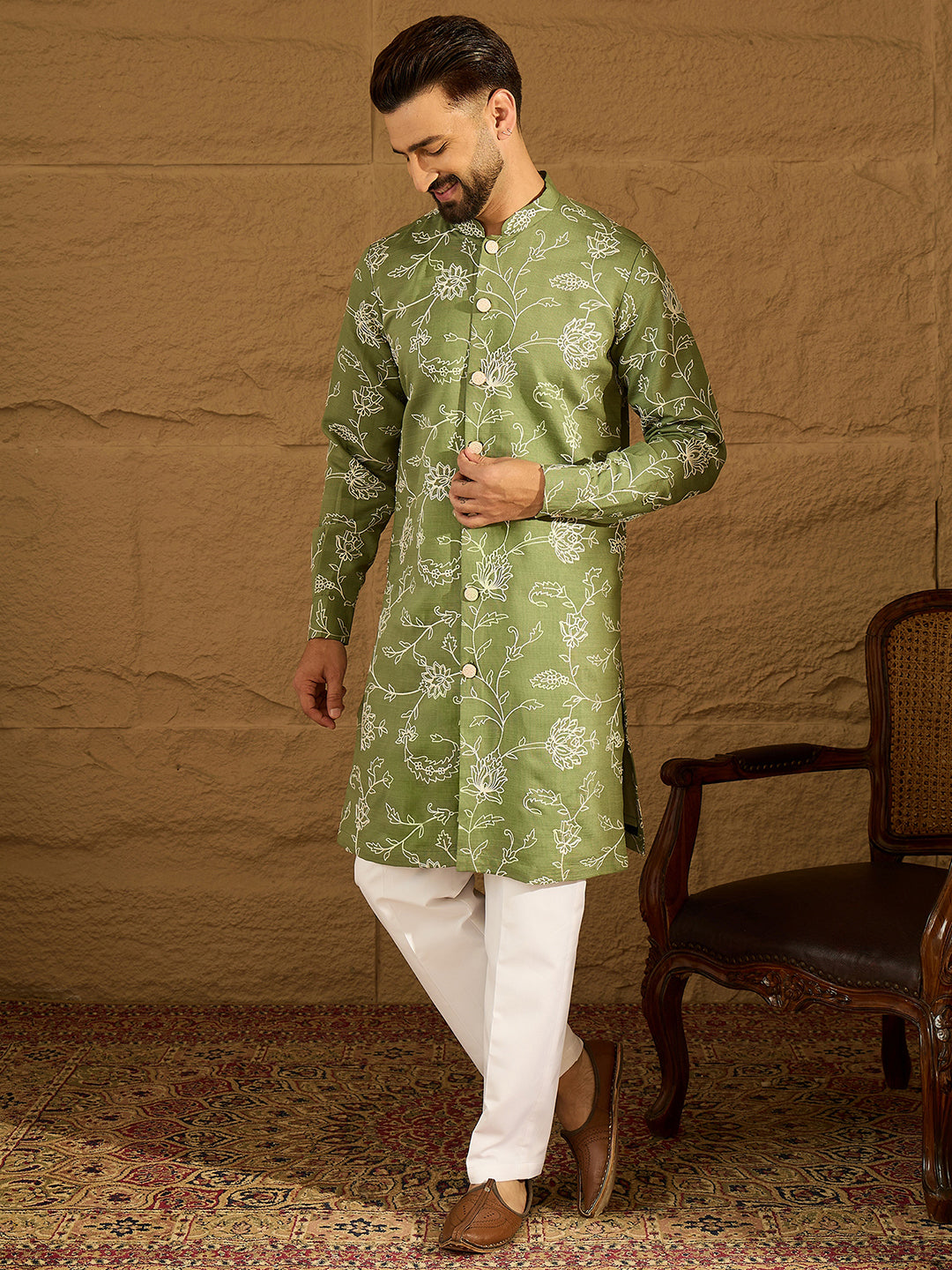 Ethnic Bay Men Green Viscose Rayon Solid Embroidered Straight Kurta with Trouser-MKSET1706