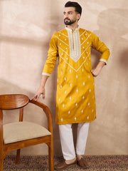 Ethnic Bay Men Yellow Silk Blend Ethnic Motifs Embroidered Straight Kurta With Trouser-MKSET1790