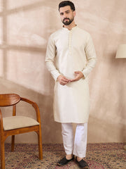 Ethnic Bay Men Off White Silk Blend Solid Woven Design Straight Kurta With Trouser-MKSET1897