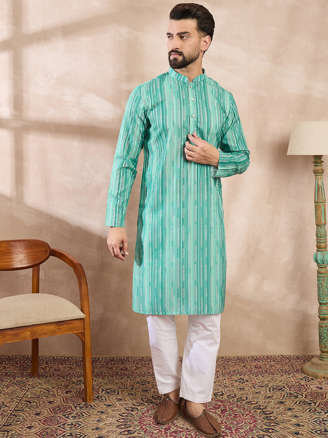 Ethnic Bay Men Green Silk Blend Floral Printed Straight Kurta With Trouser