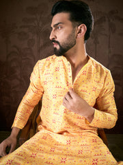 Ethnic Bay Men Yellow Silk Blend Ethnic Motifs Printed Straight Kurta With Trouser-MKSET1936