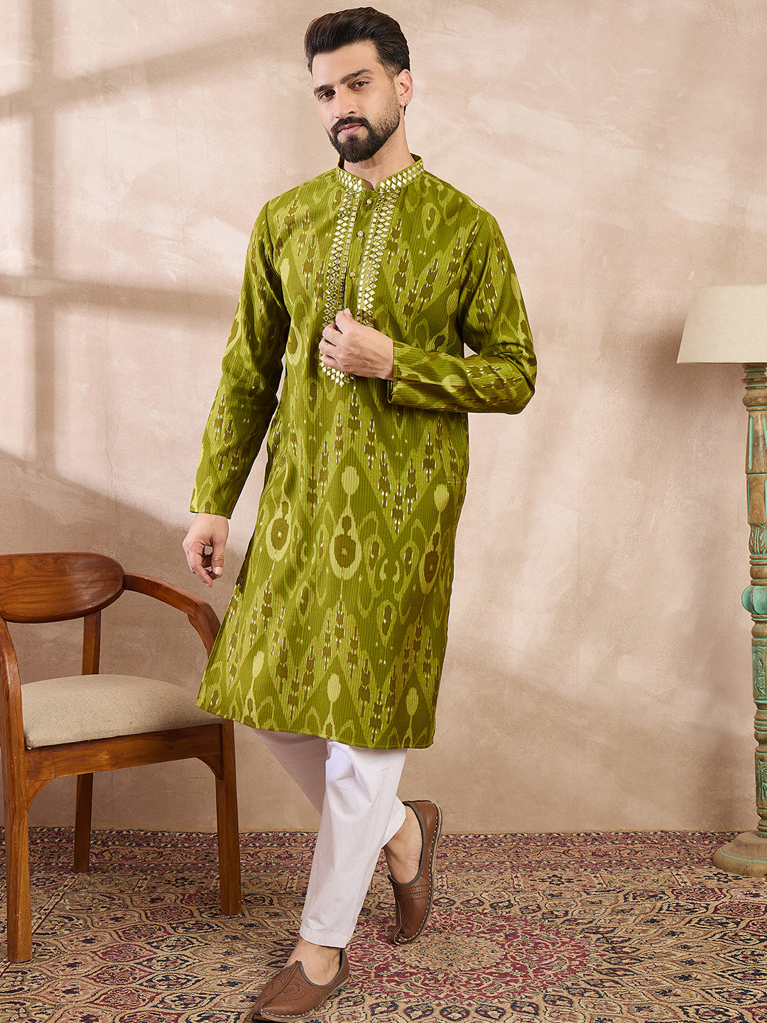 Ethnic Bay Men Green Viscose Rayon Chevron Printed Straight Kurta With Trouser