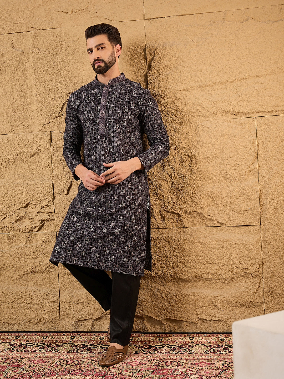 Ethnic Bay Men Black Viscose Rayon Ethnic Motifs Embroidered Straight Kurta-MKU1165