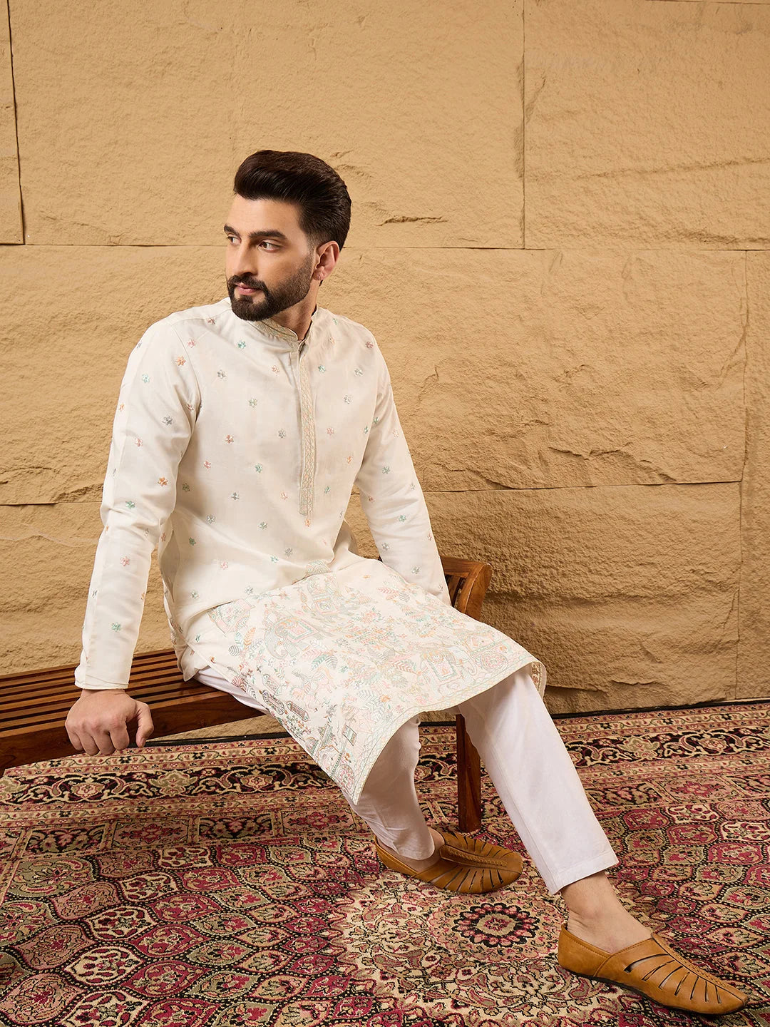 Ethnic Bay Men Off White Silk Blend Solid Embroidered Straight Kurta-MKU1179